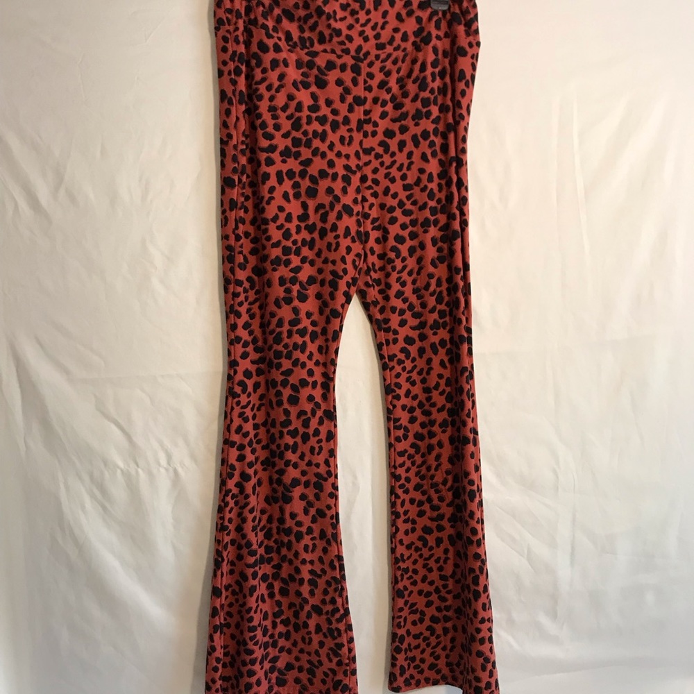 ***LAST CHANCE*** Animal print yoga pants